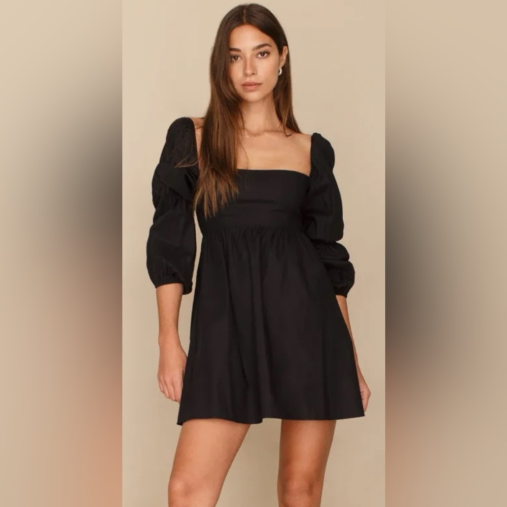 Reformation linen dress, size 2. Fitted bodice and A-line skirt